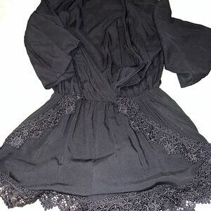 Elegant Black Lace Trim Sleepwear